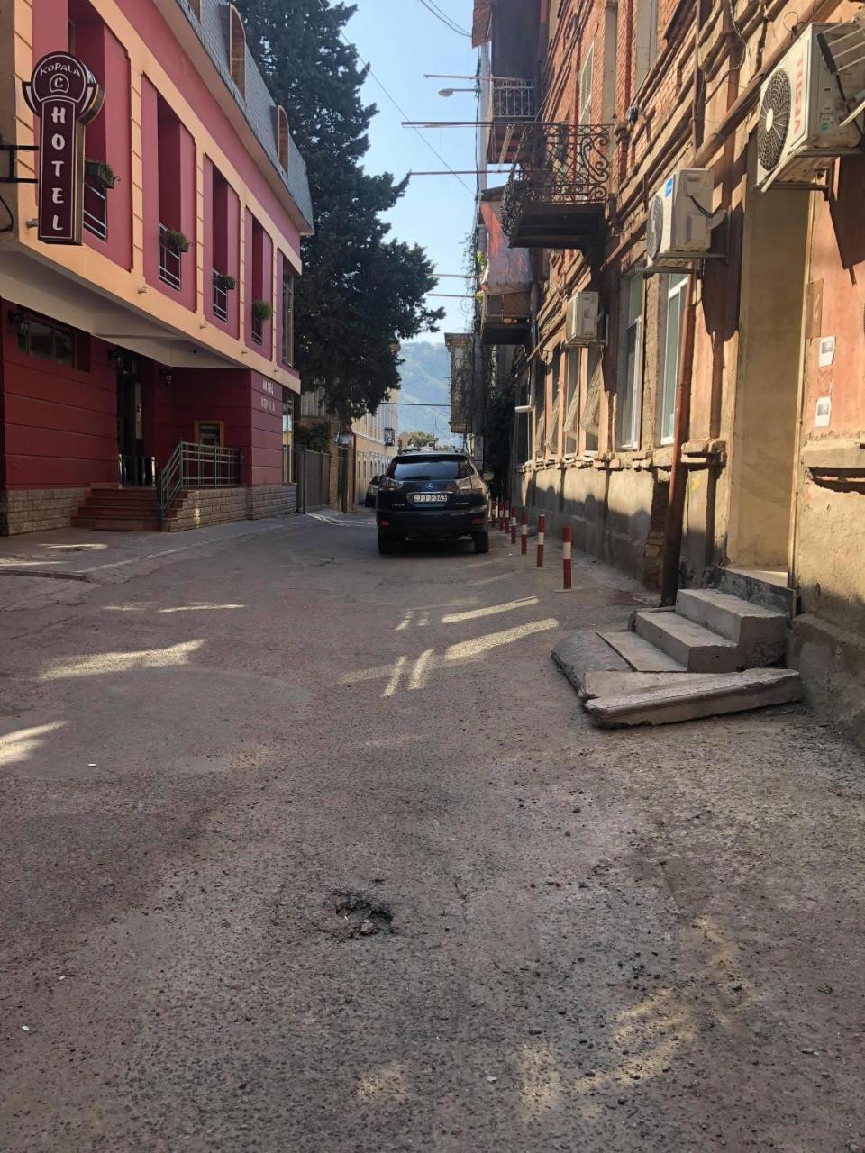 Old Tbilisi Metekhi One Room Exterior photo
